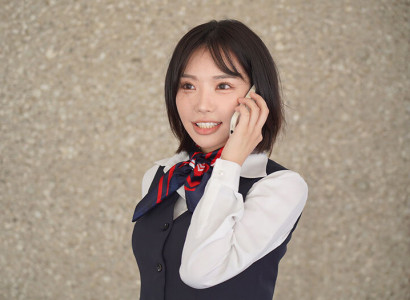 Phang em nữ tiếp viên hàng không xinh đẹp